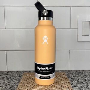 Hydro Flask 21 oz Standard Mouth - Cantaloupe